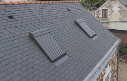 Volet roulant sur ardoises VELUX