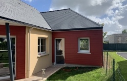 Extension ossature bois bardage rouge sang de boeuf Evron