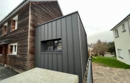 Extension bois bardage joint debout aluminium Mayenne