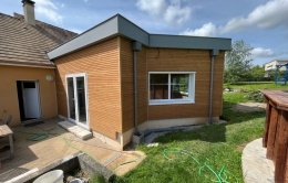 Extension ossature bardage douglas bois Evron