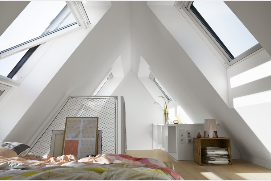 Combles aménagés avec fenêtre de toit VELUX