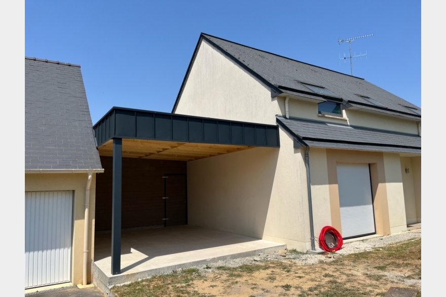 Carport toit plat avec habillage joint debout aluminium Changé