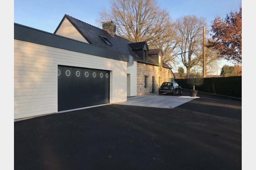 Garage ossature bois avec casquette cintrée